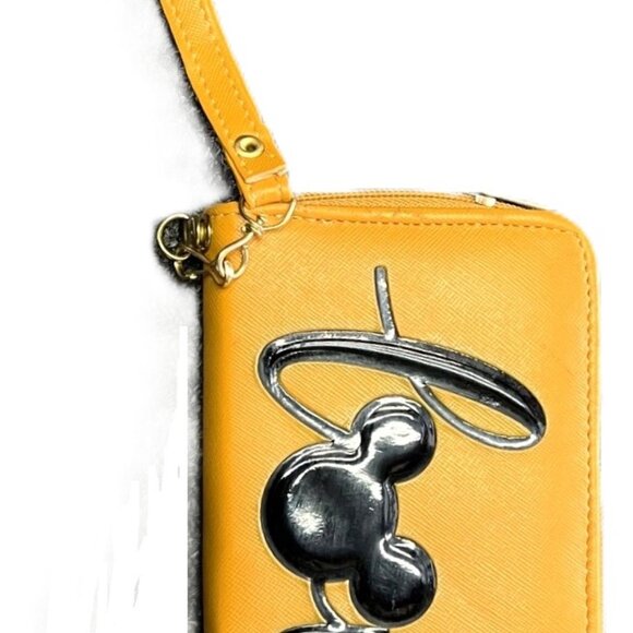 🛑MICKEY MOUSE ➕🆒 WRISTLET Love WALLET Carryall BACKPACK Phone BAG 💸BUY NOW‼️ - Picture 6 of 16